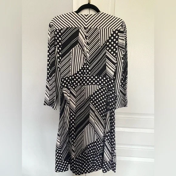 Hobbs of London Midi wrap dress - Picture 2 of 2